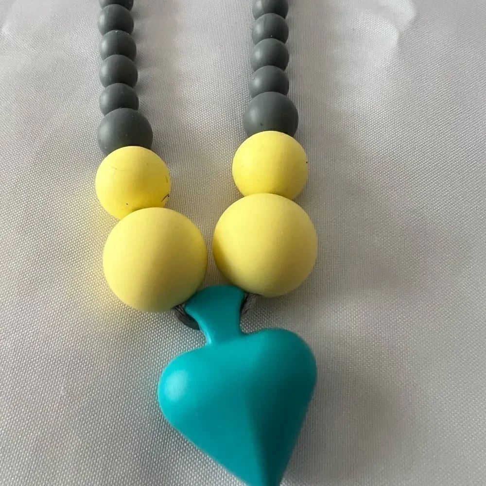 Teething Necklace  - Picture 2 of 3